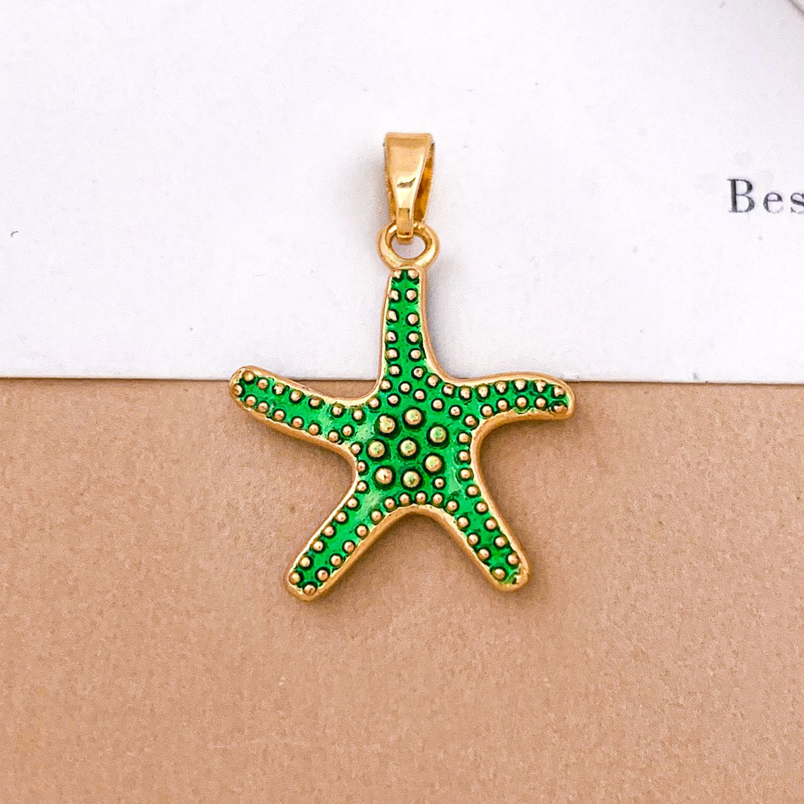 Xl4923happy starfish pendant gold green