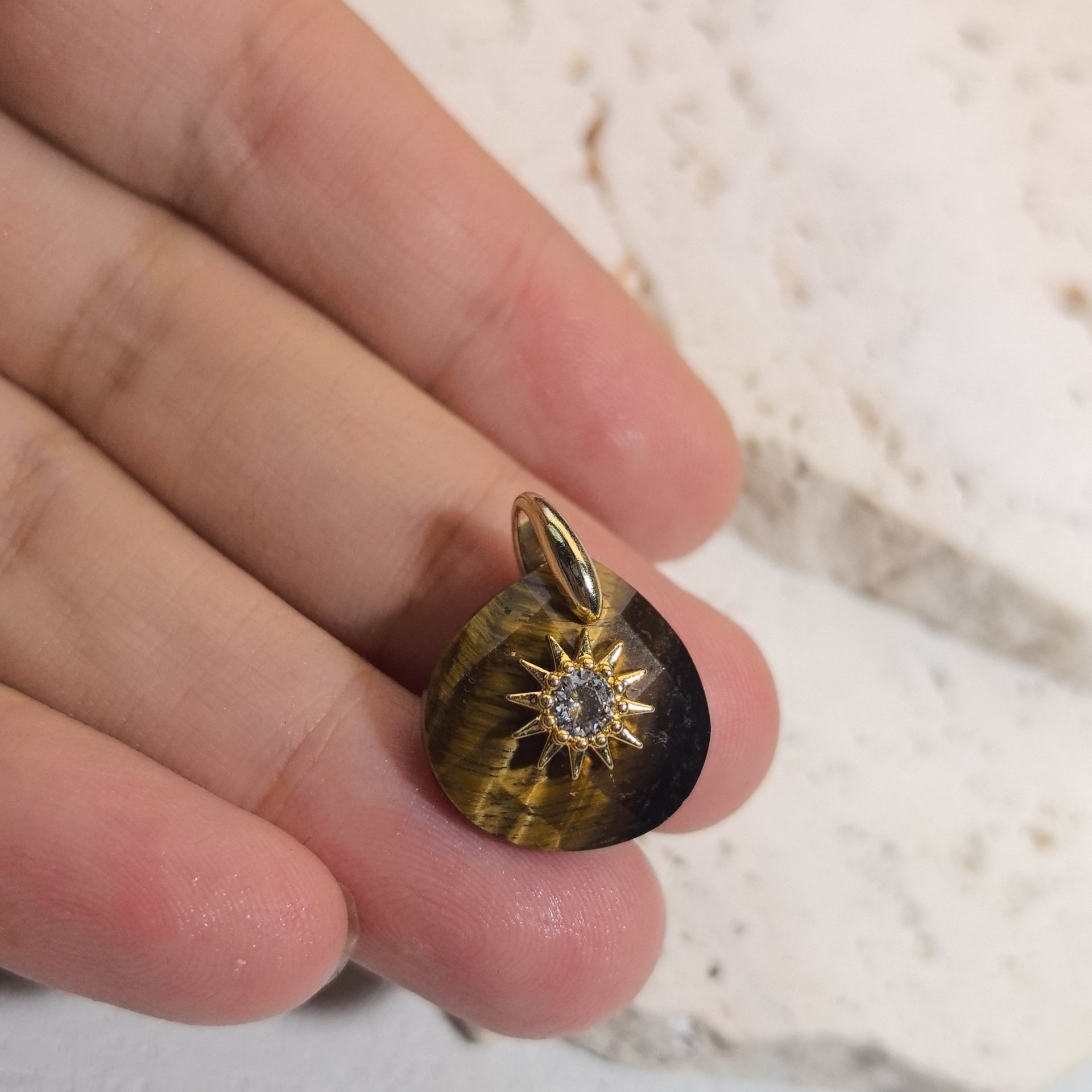 9:Tiger eye stone
