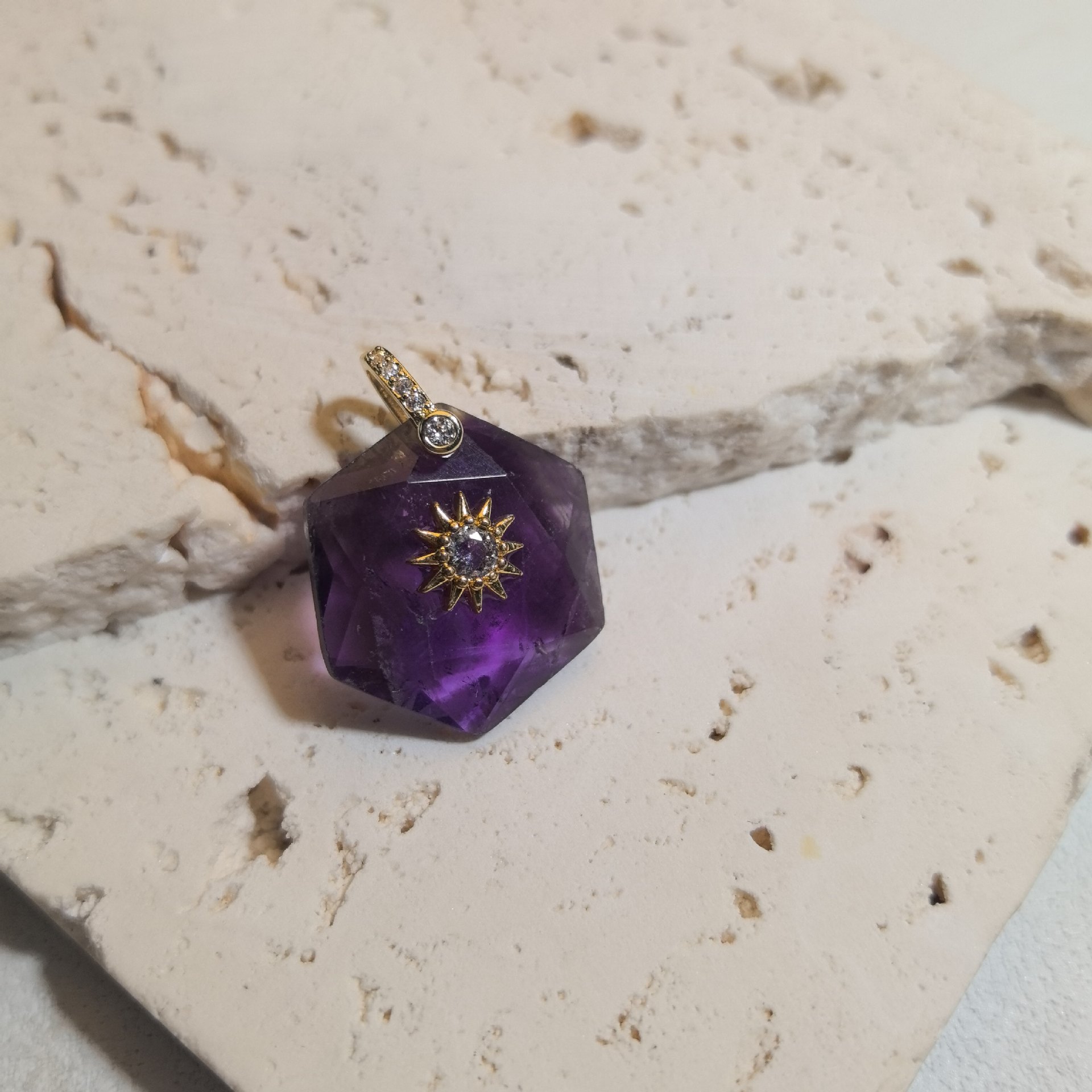 10:Amethyst