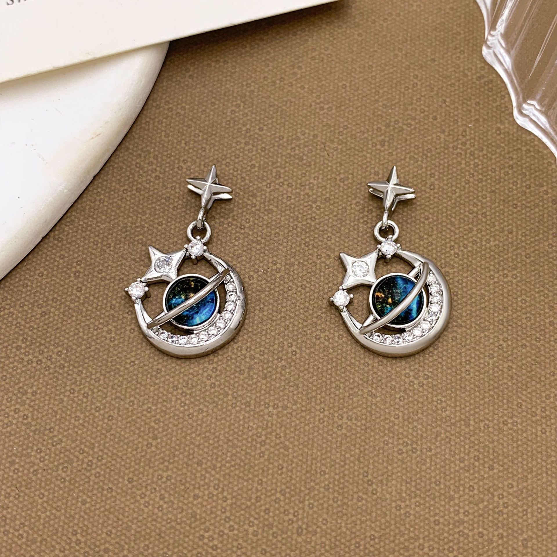 Xl2098 cross star planet pendant silver