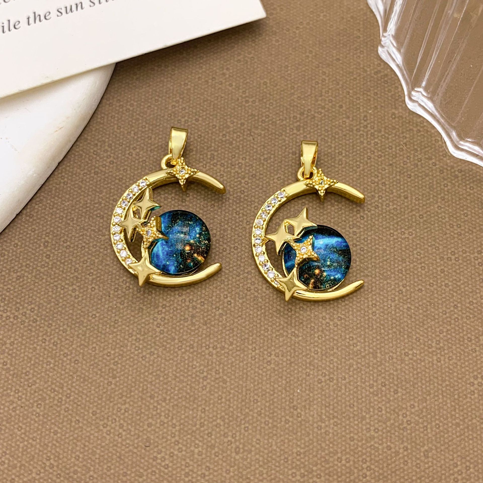 18:Xl2286 moon cross star pendant gold