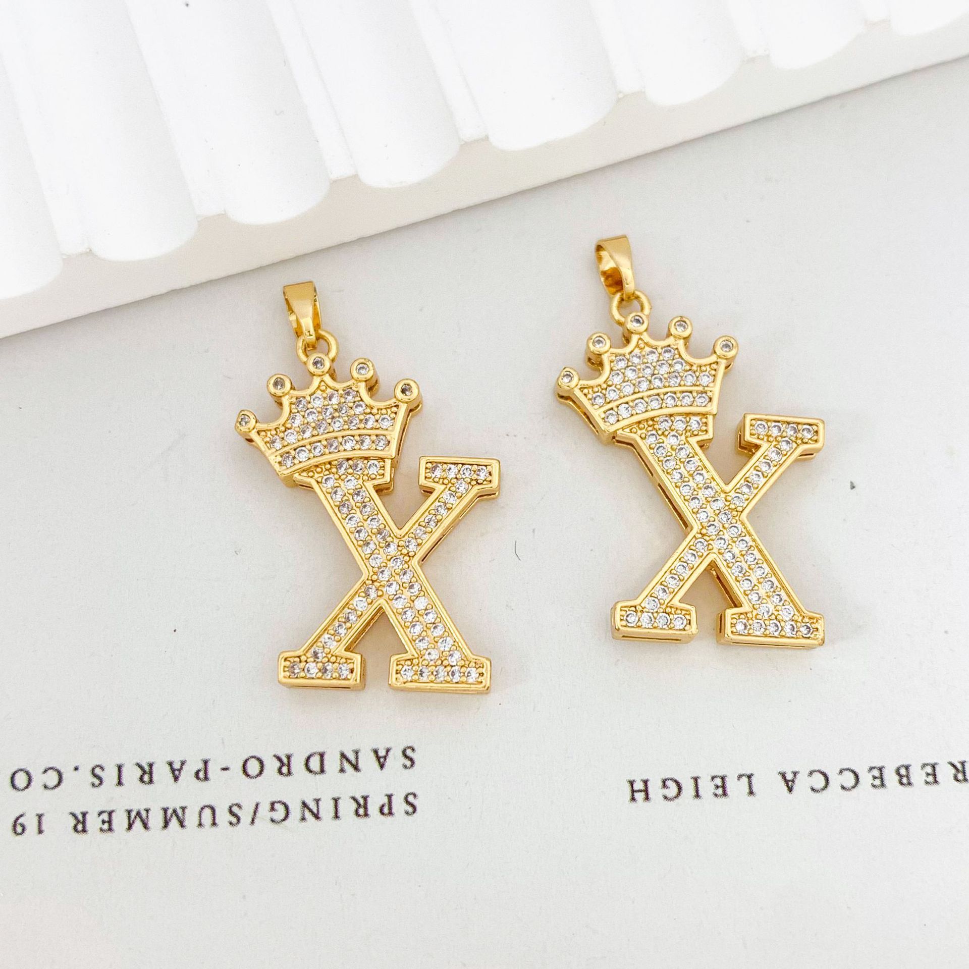 Xl348 crown letter x pendant gold