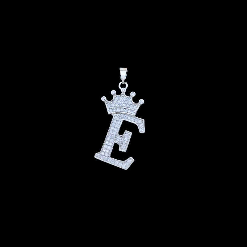31:Xl348 crown letter e pendant silver