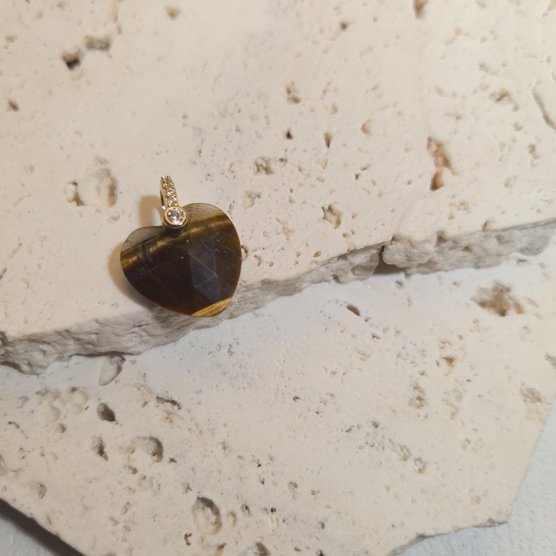 Tiger eye stone