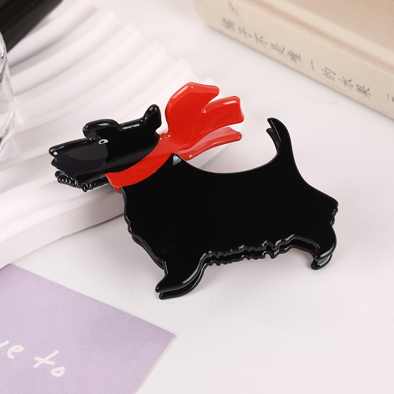 1:Black puppy
