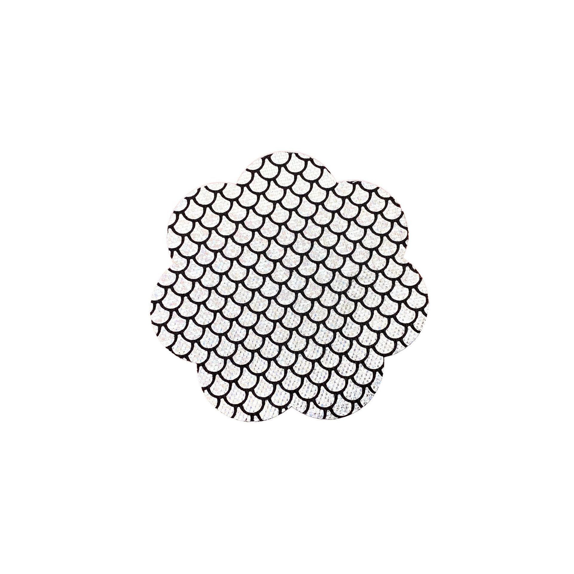 Small fish scale flower pattern