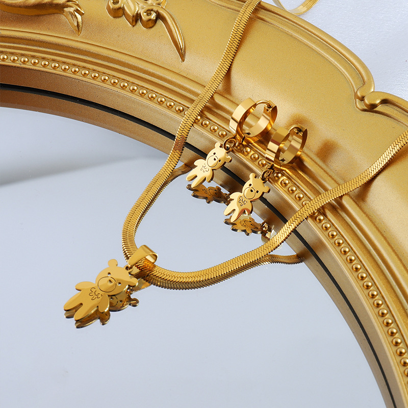 2:Golden snake chain