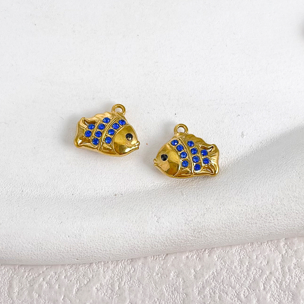 Blue fish 12x14mm