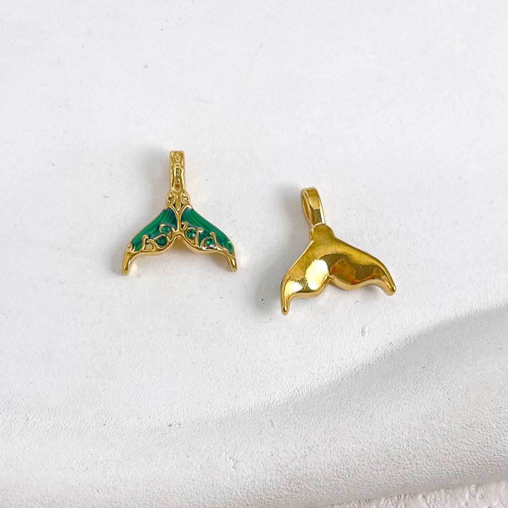 Green fishtail 18x16mm