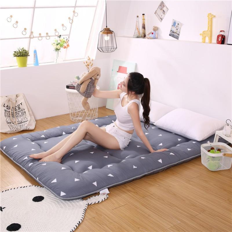 Love Nest (memory foam core)