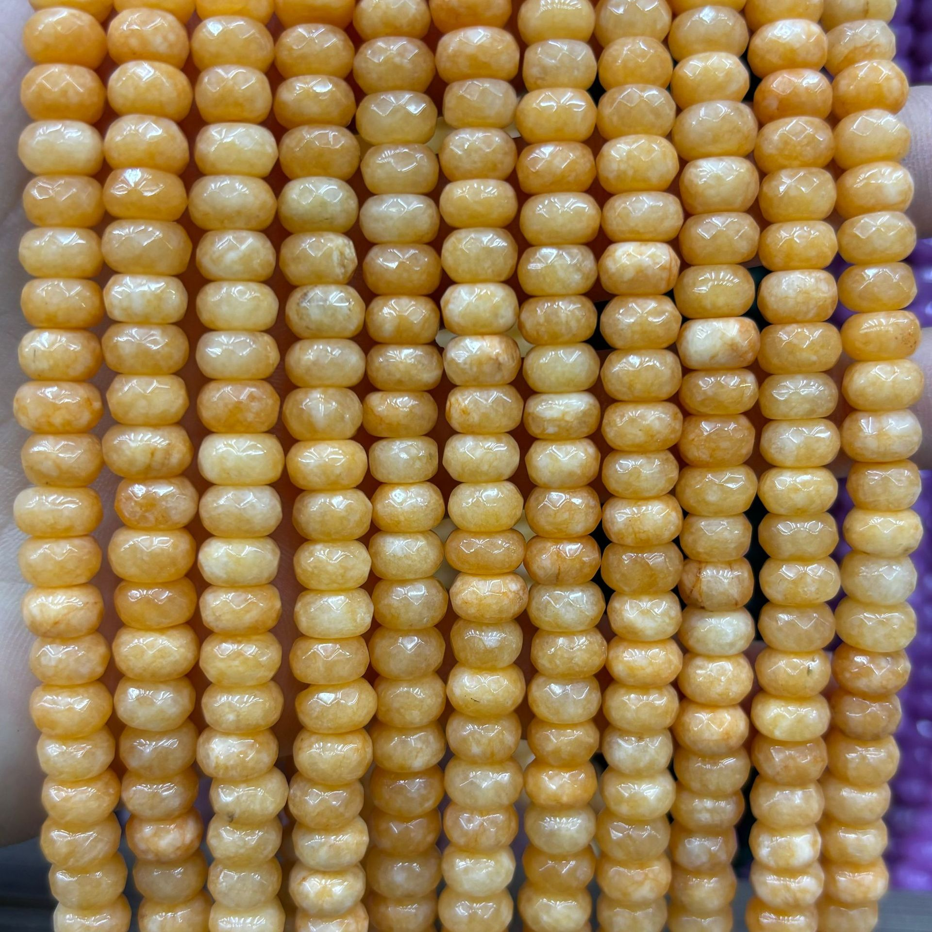 28 Light yellow