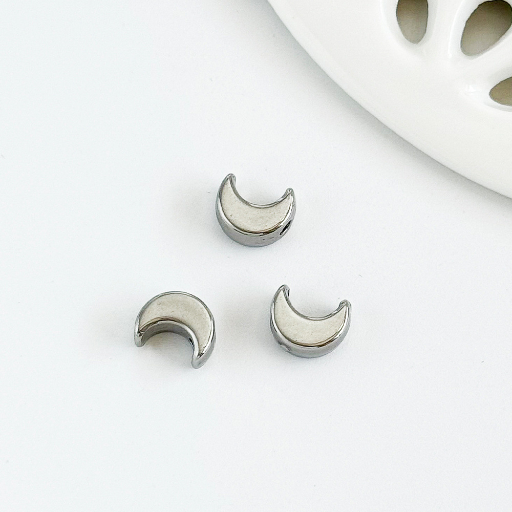 Steel color moon 8x7mm