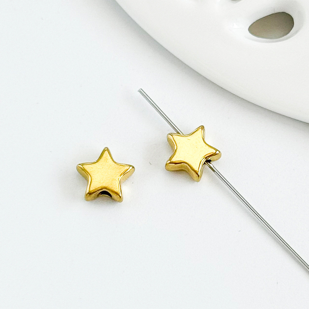 2:Golden five-pointed star 7x8mm