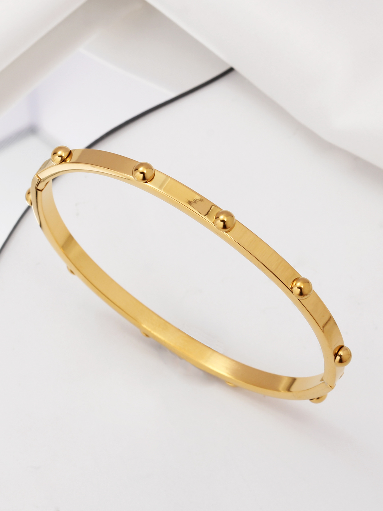 1:4mm gold bracelet