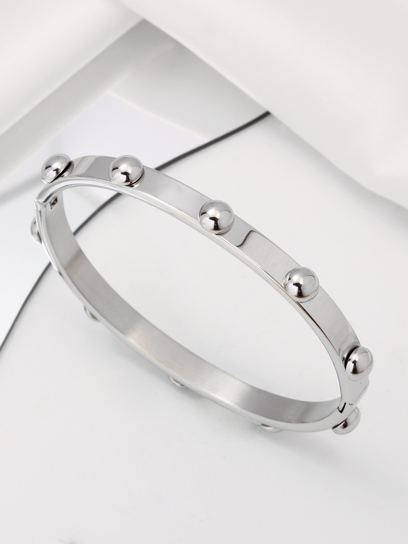 5:6mm steel color bracelet