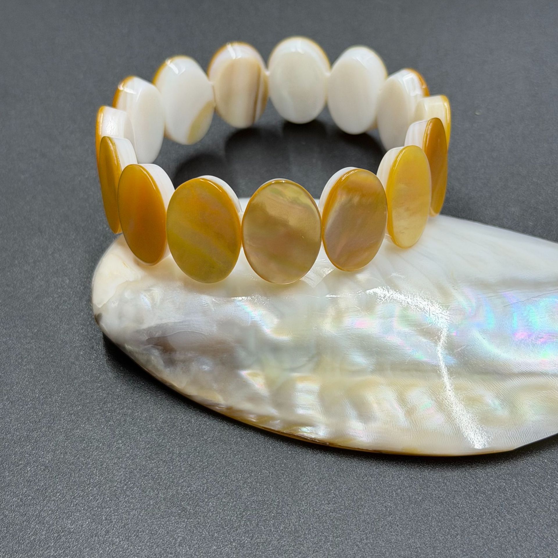 1:yellow shell 13*18mm