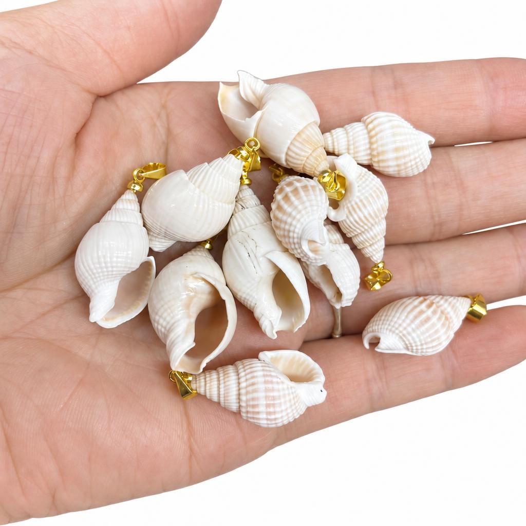 19:Textured snail-gold buckle