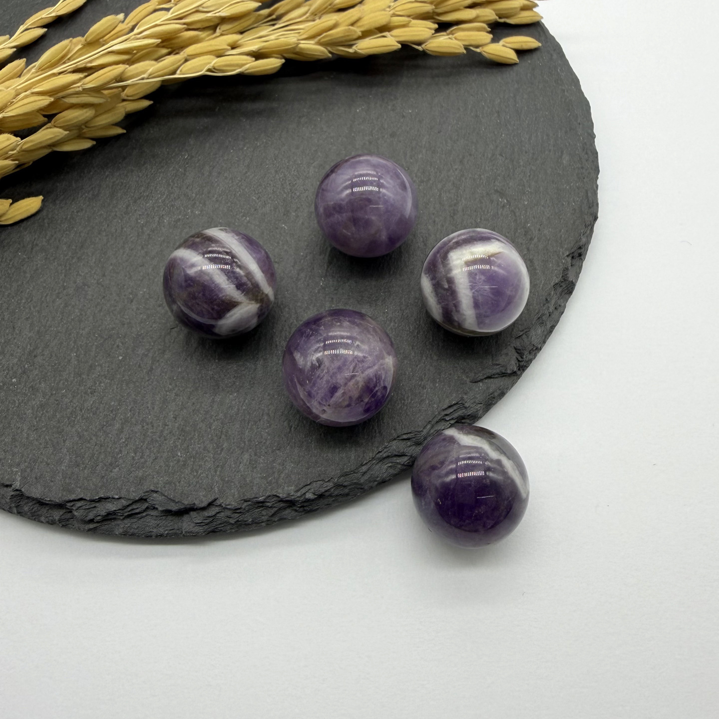 32:One amethyst