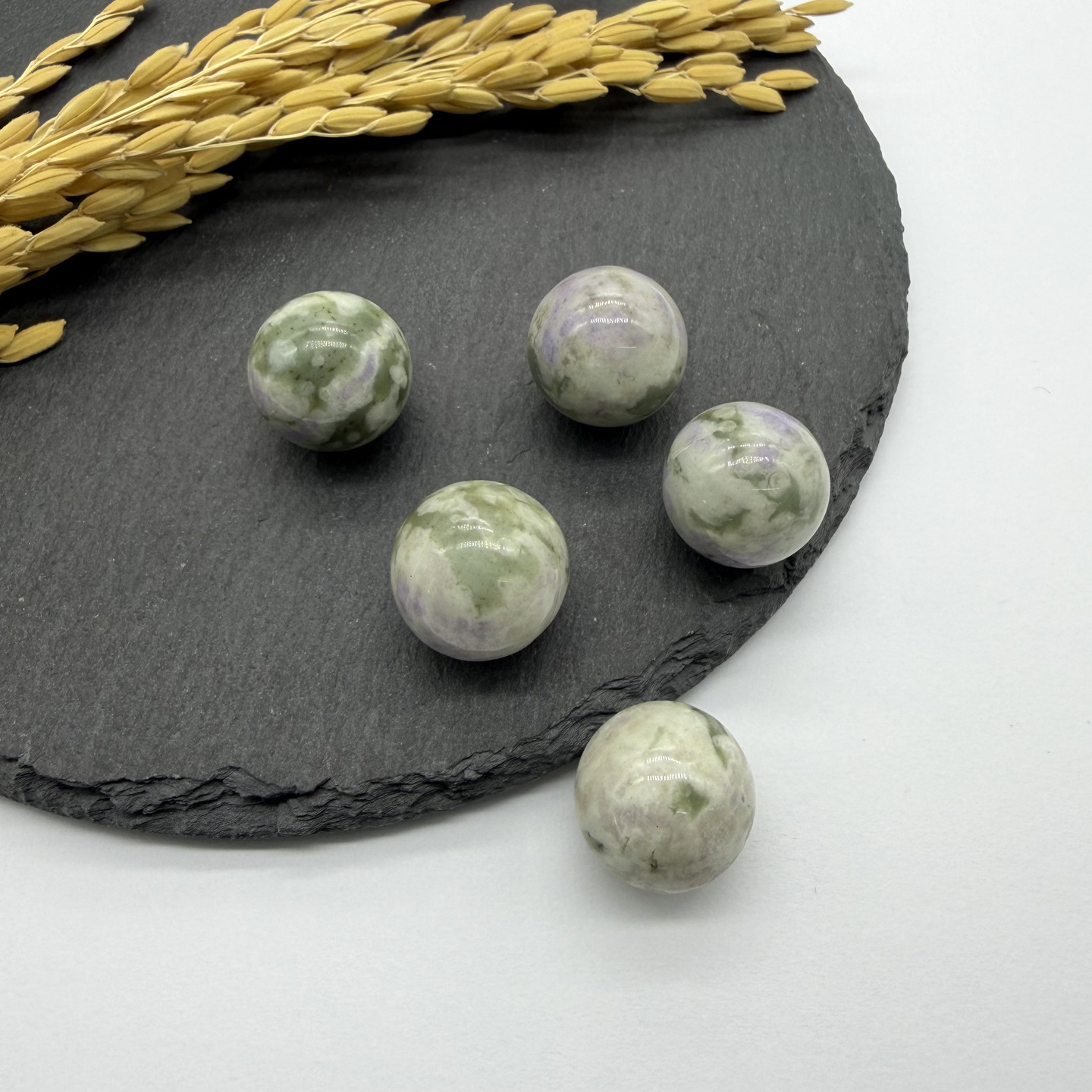 34:Auspicious jade