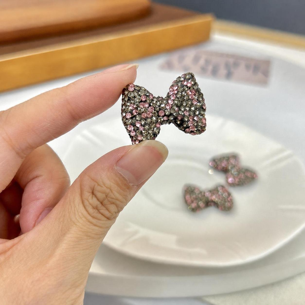 31x22mm/hole 2mm Tea Bow