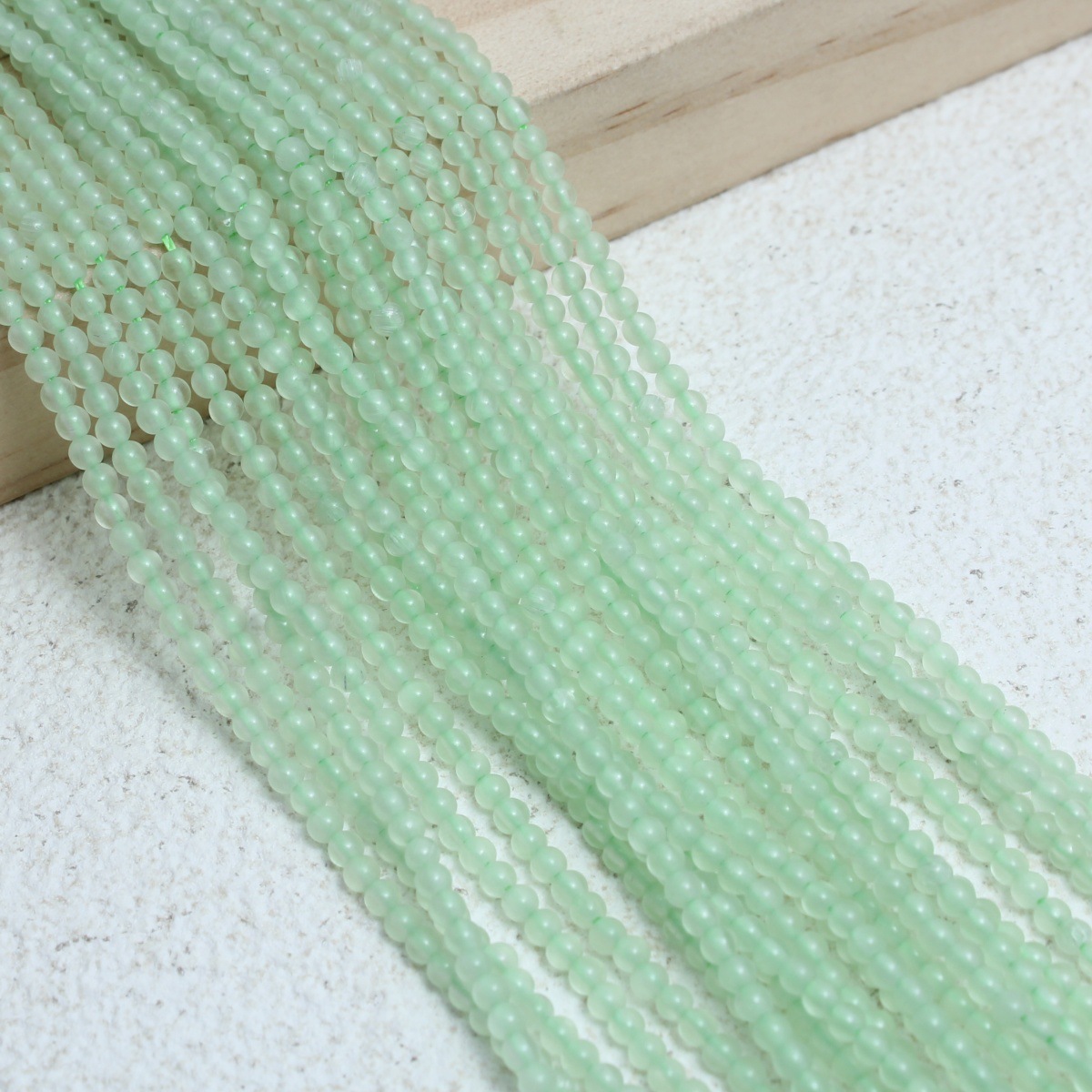 4:Light green