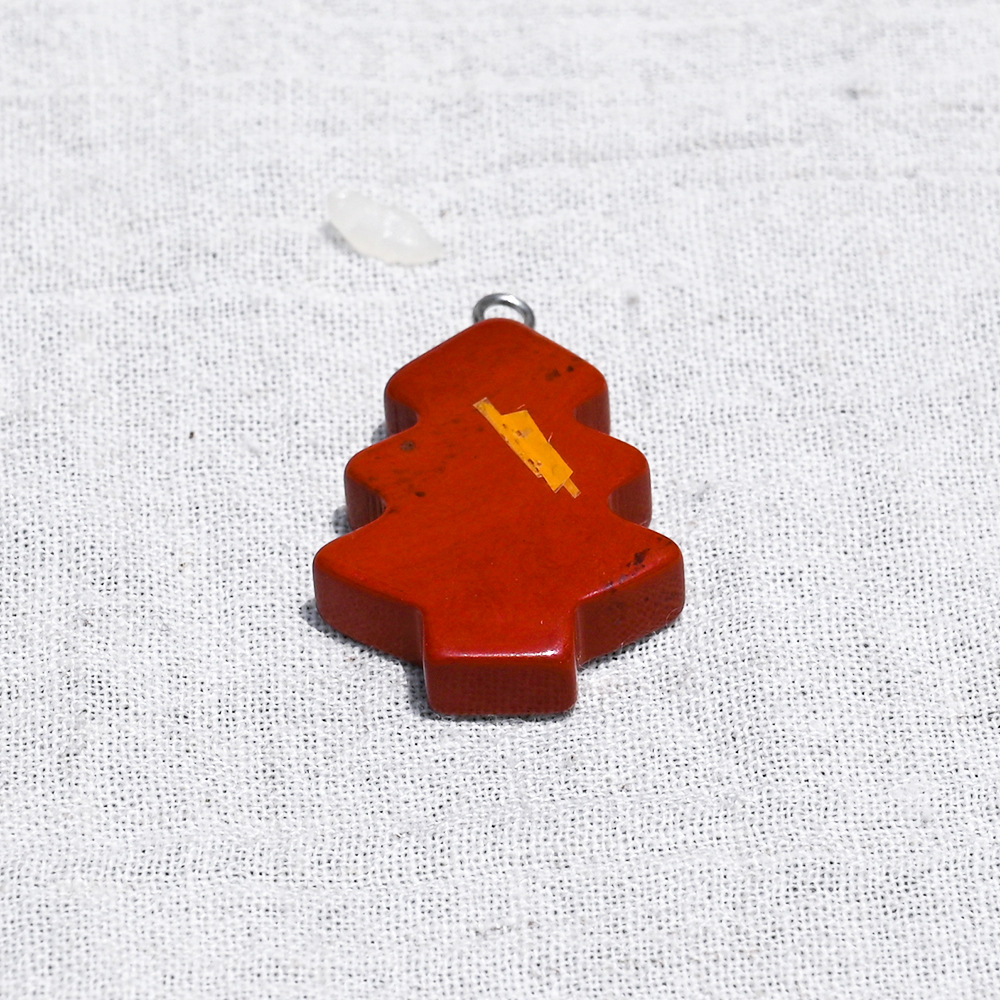 15:Red jasper