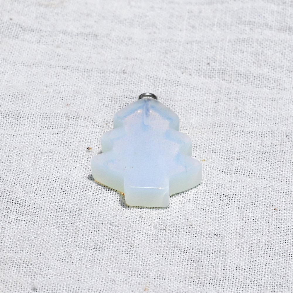 16:Synthetic opal
