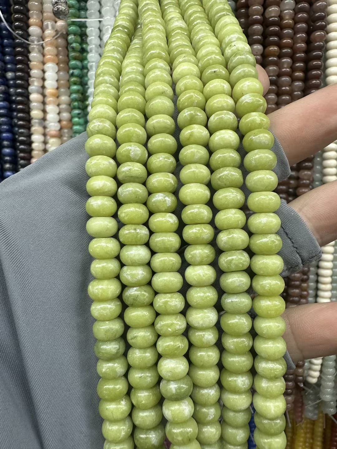47:Pokojowy Opal