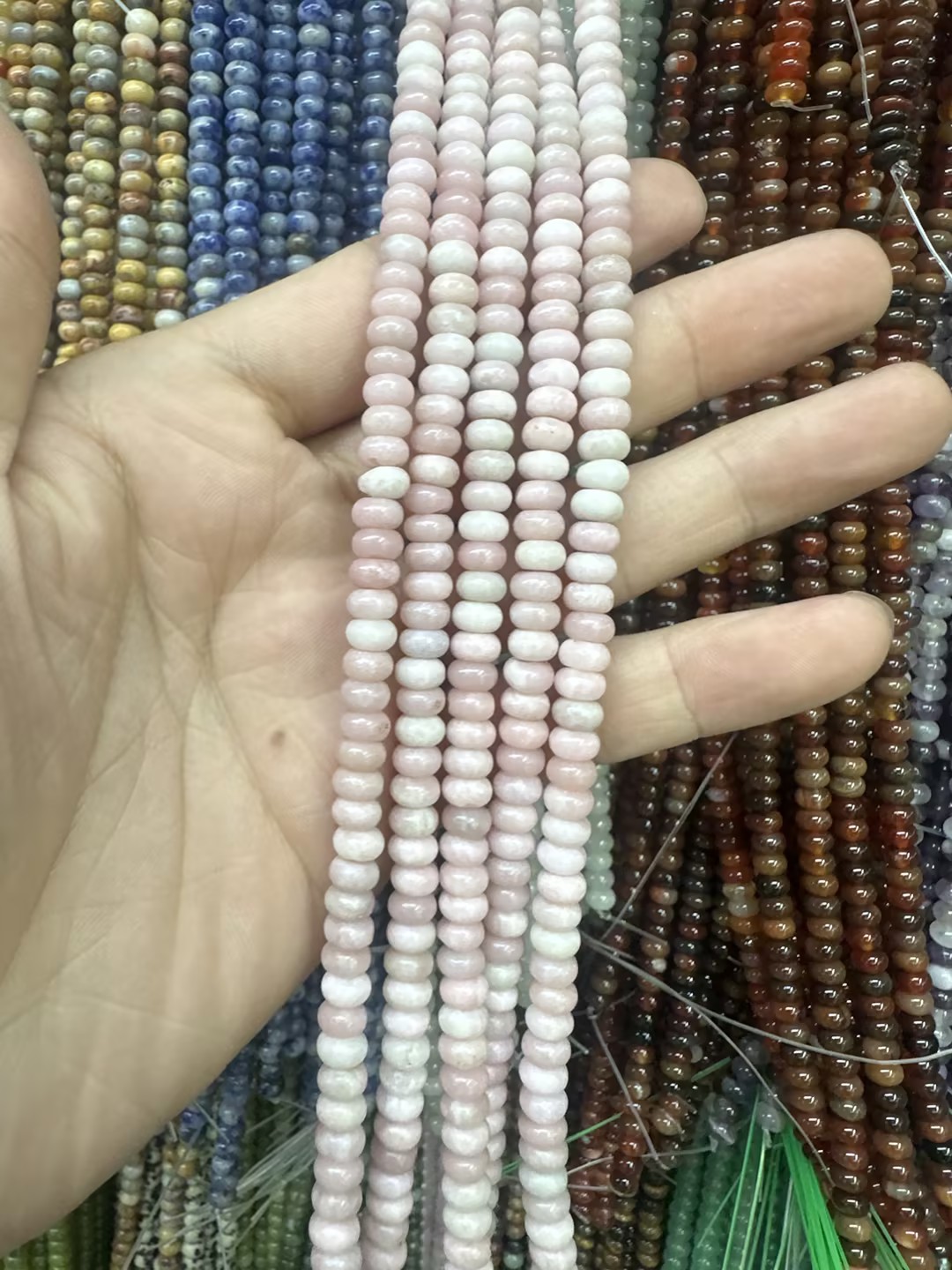 184:184
