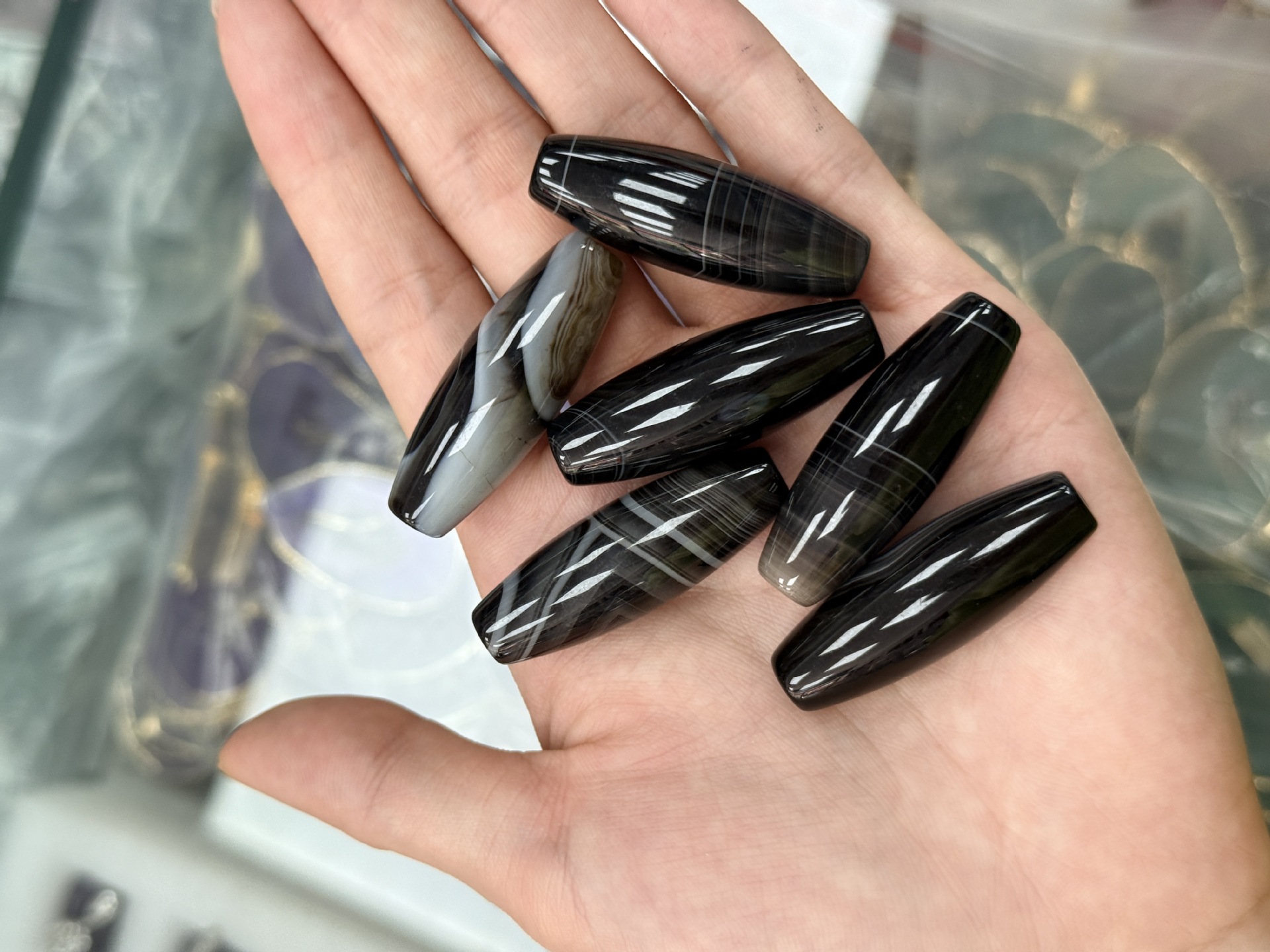 4:Dyed Black Onyx