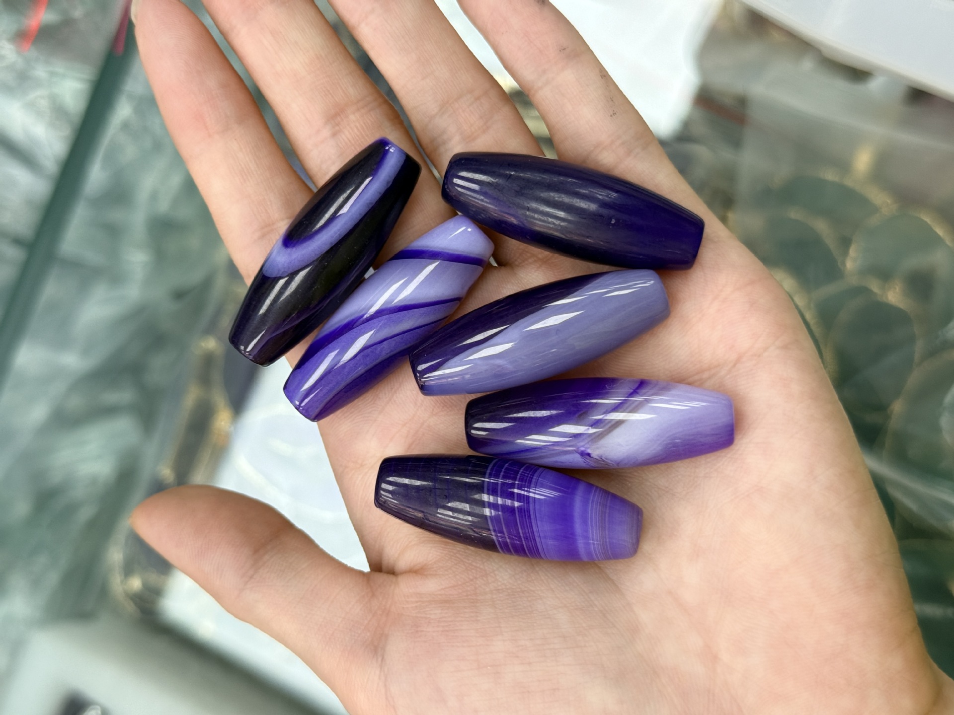 7:Dyed purple agate