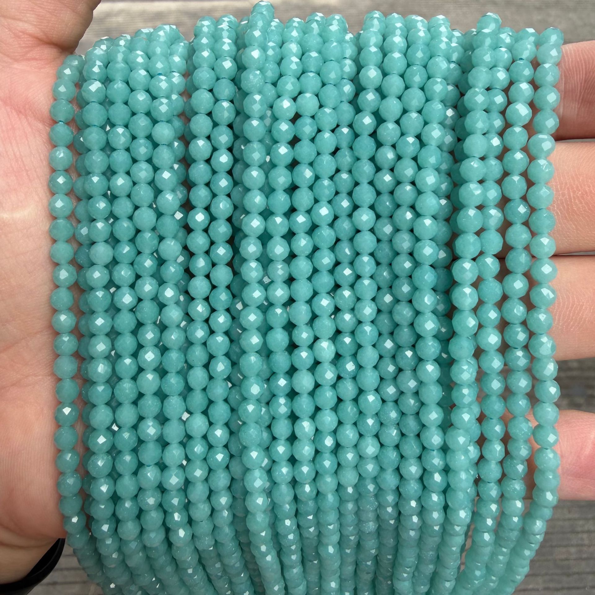 Peacock Blue 4mm/90pcs