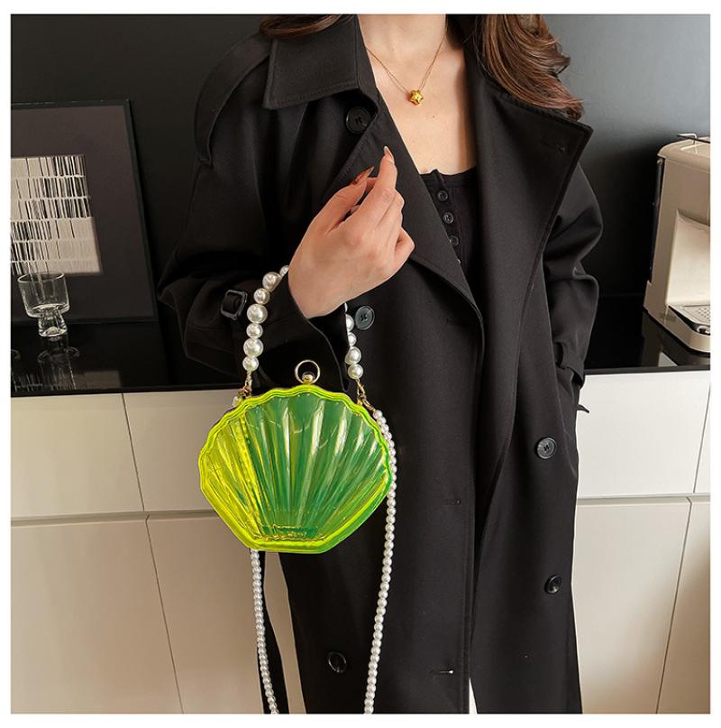 Style one: light green