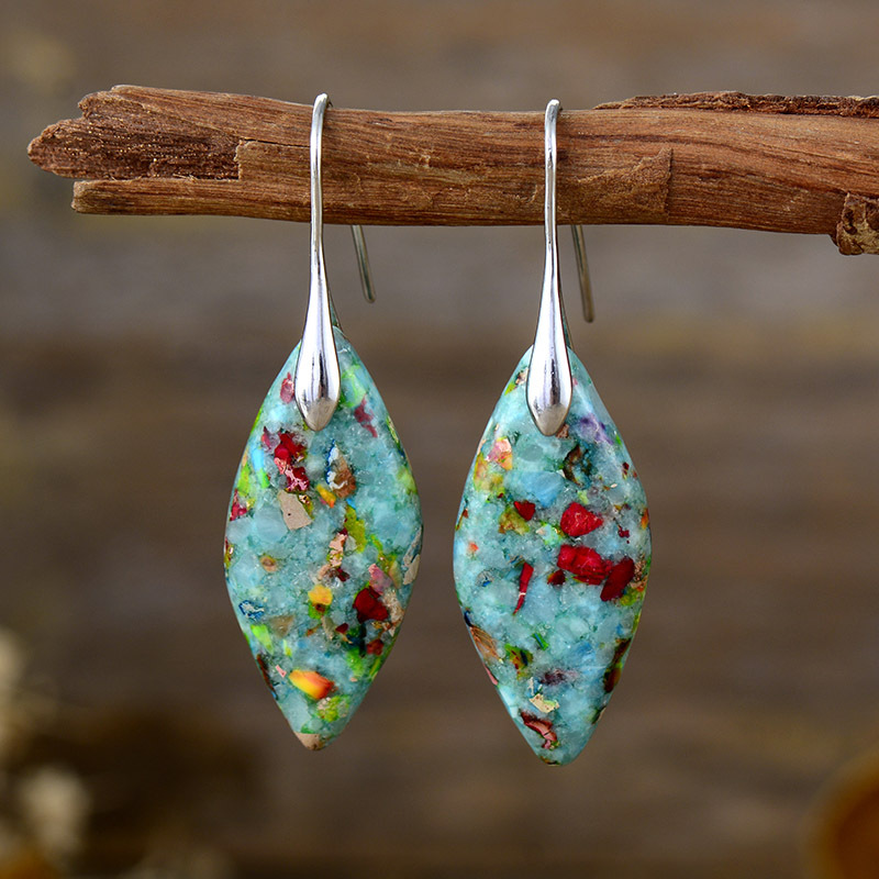 1:Blue and white silver