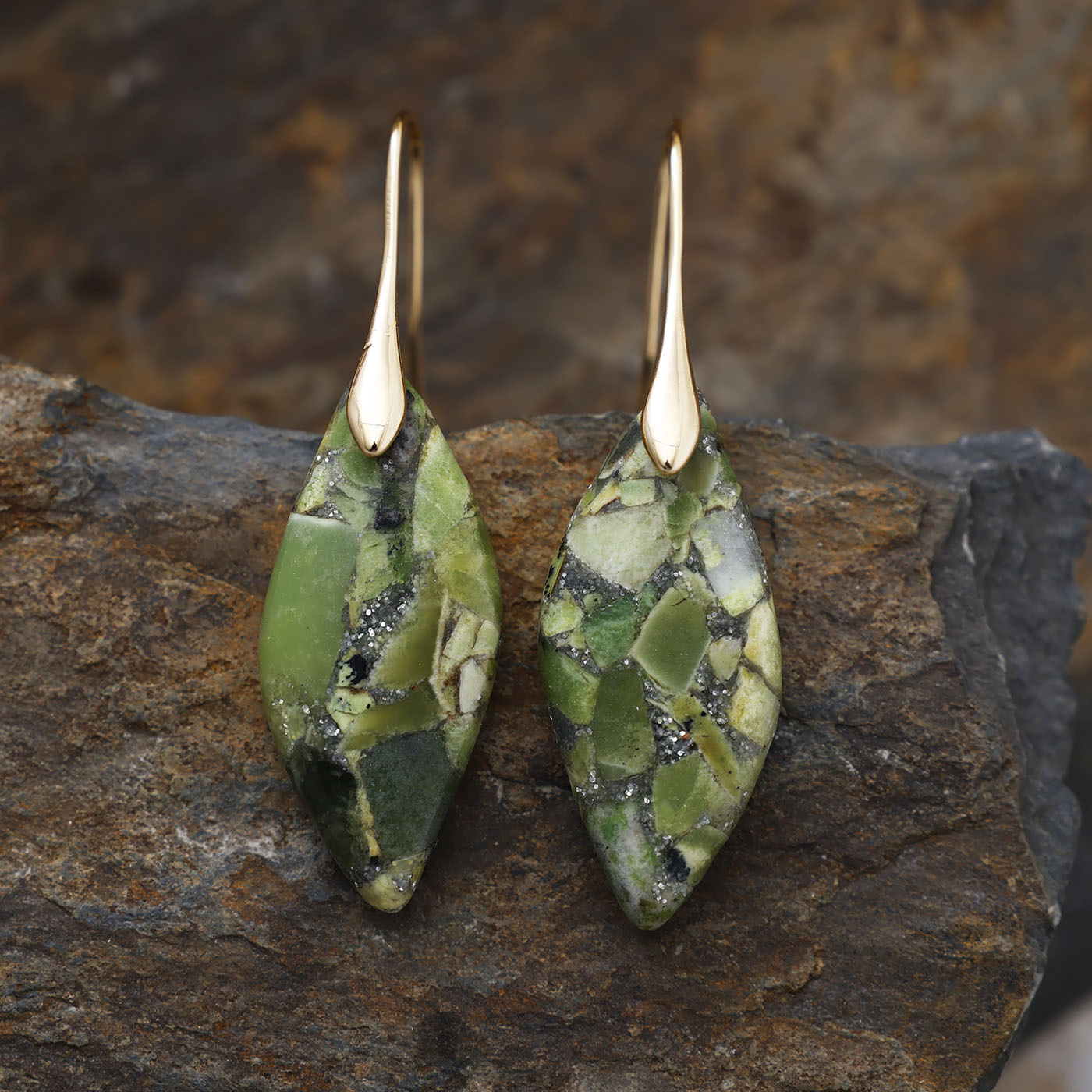 21:Olive gold
