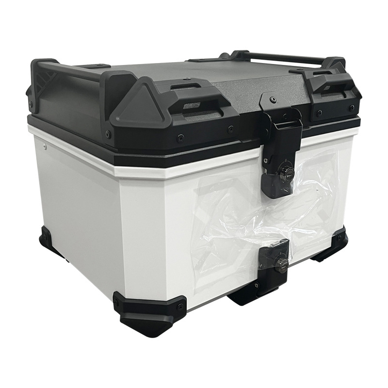 45L black and white