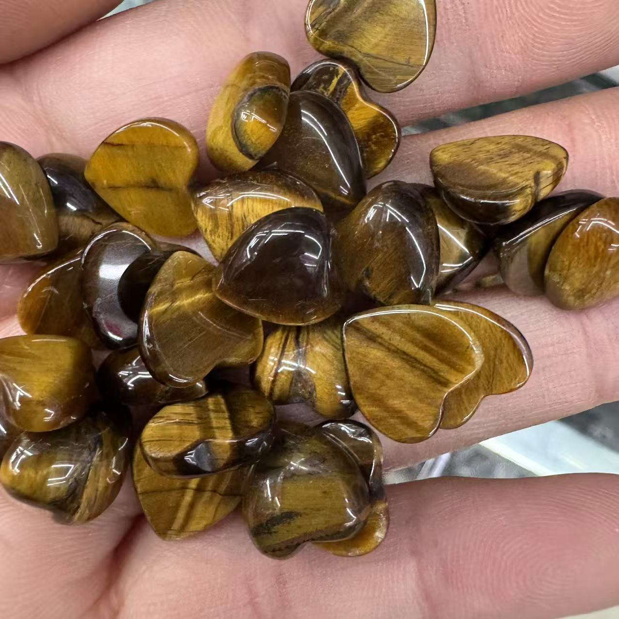 2:Tiger eye stone