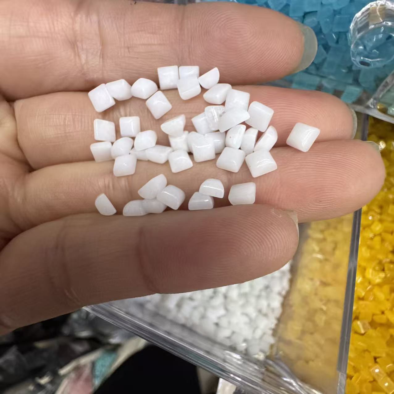 6:White jade