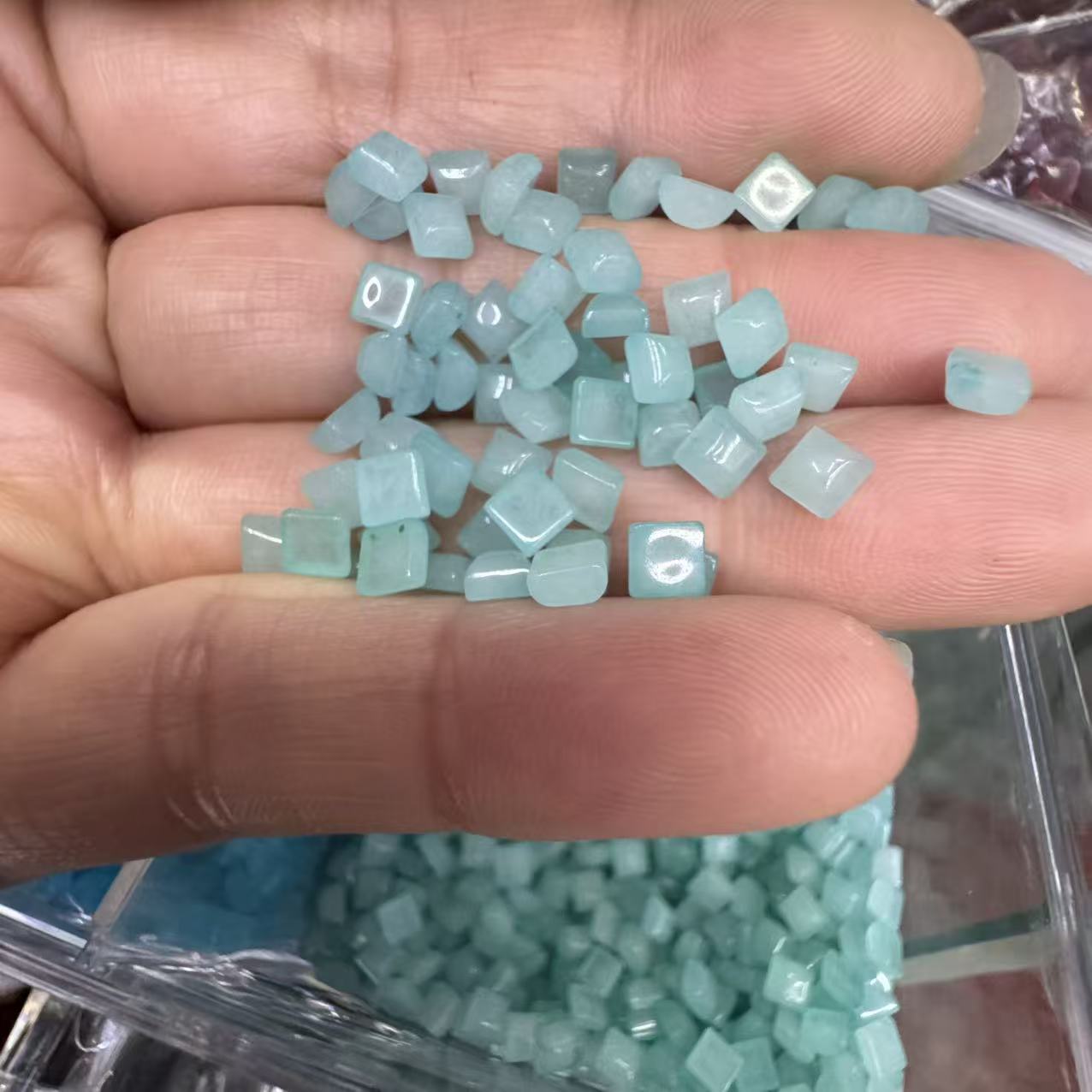 7:Light blue jade
