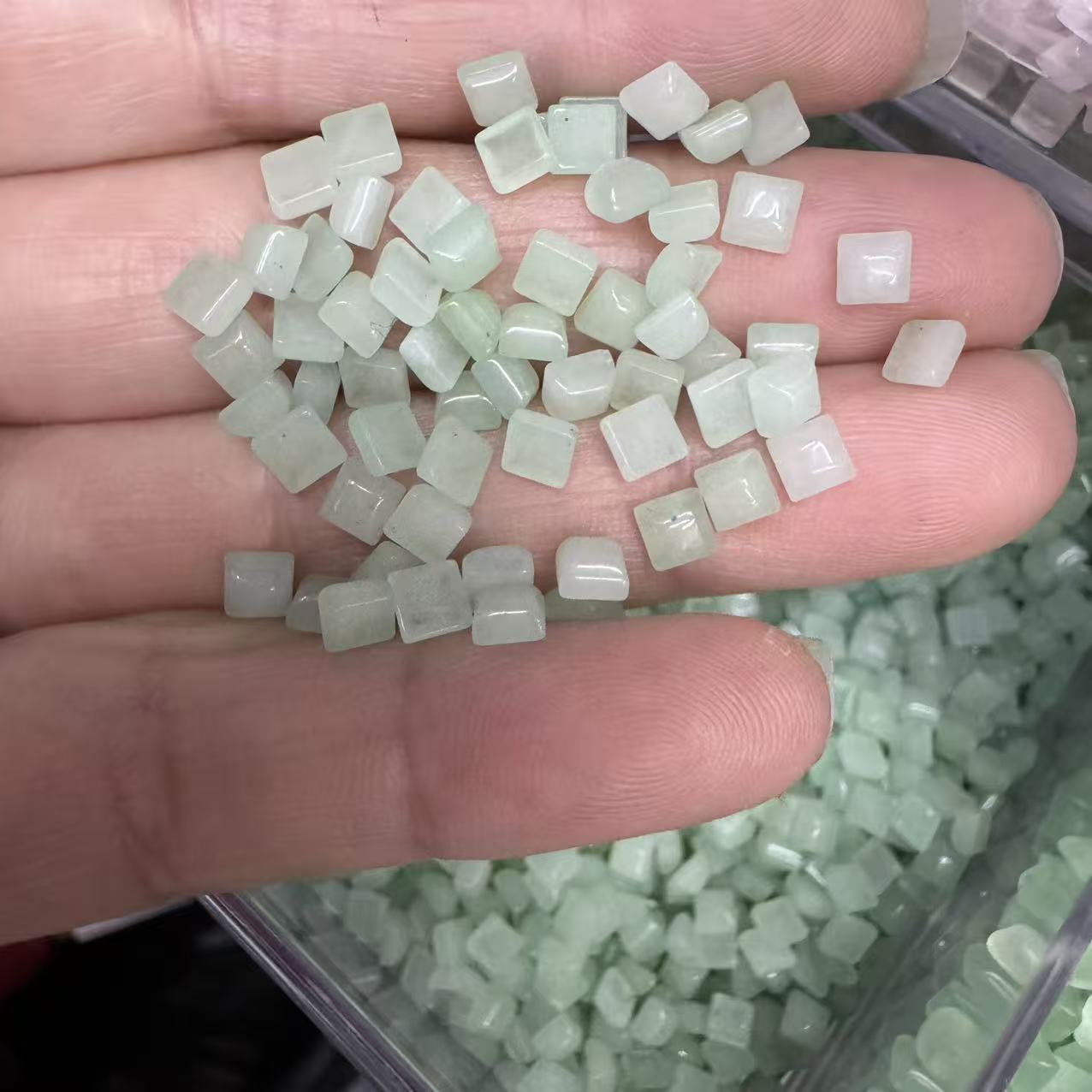 19:Light green jade