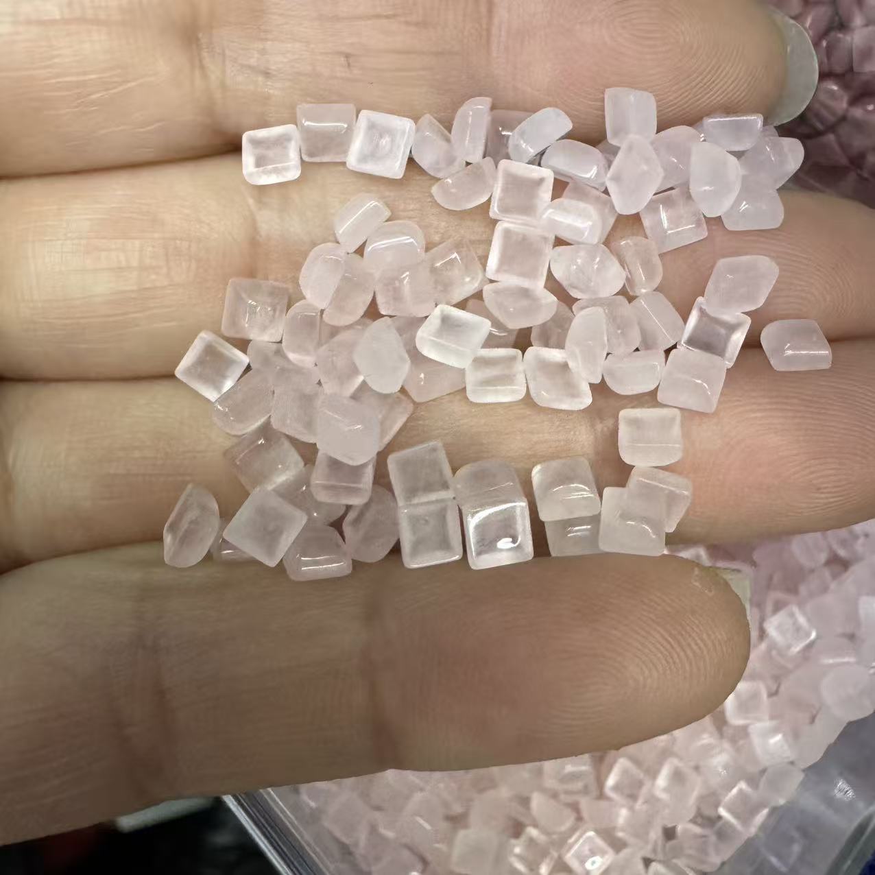 21:Rose quartz