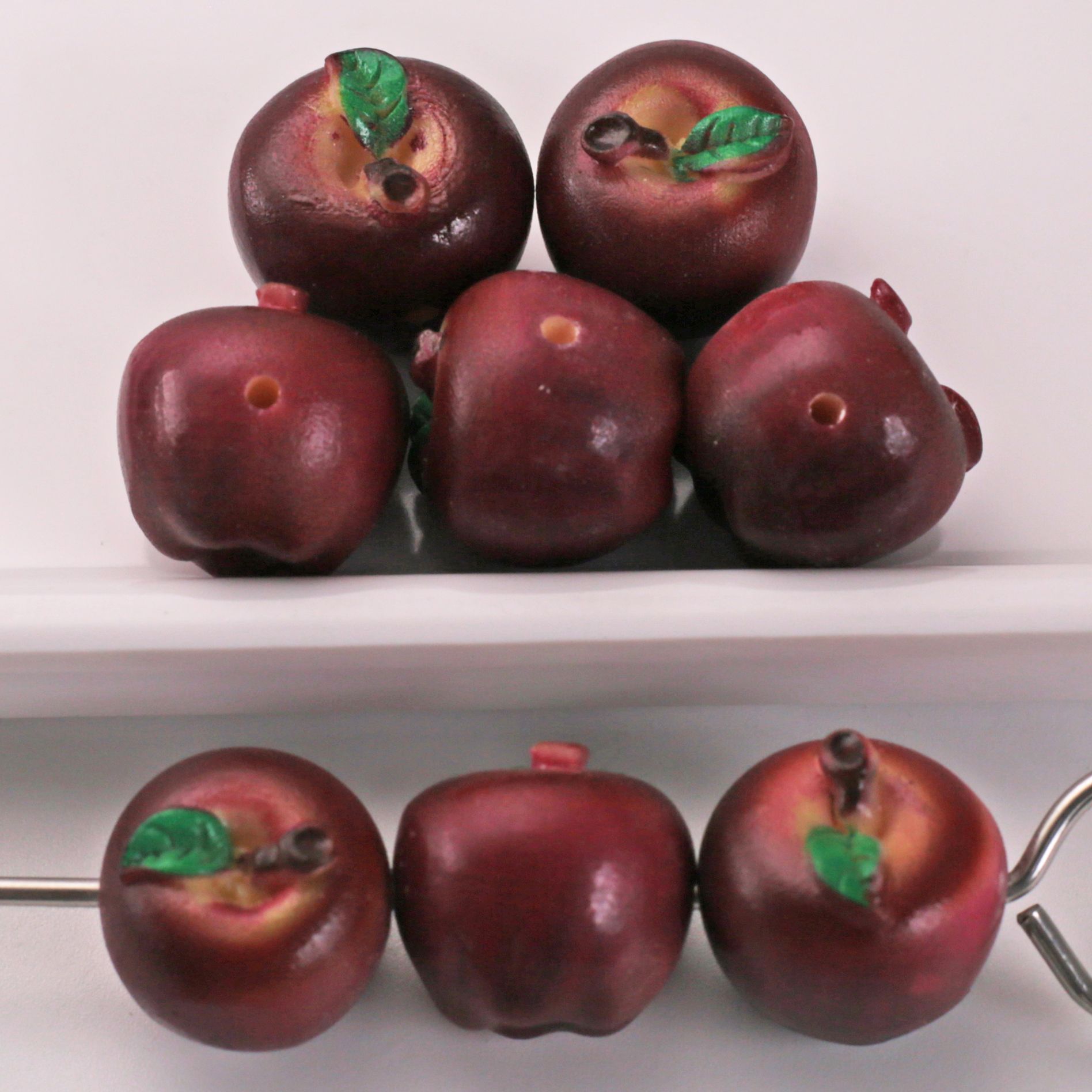 20:Deep red apple [1.8mm through hole]