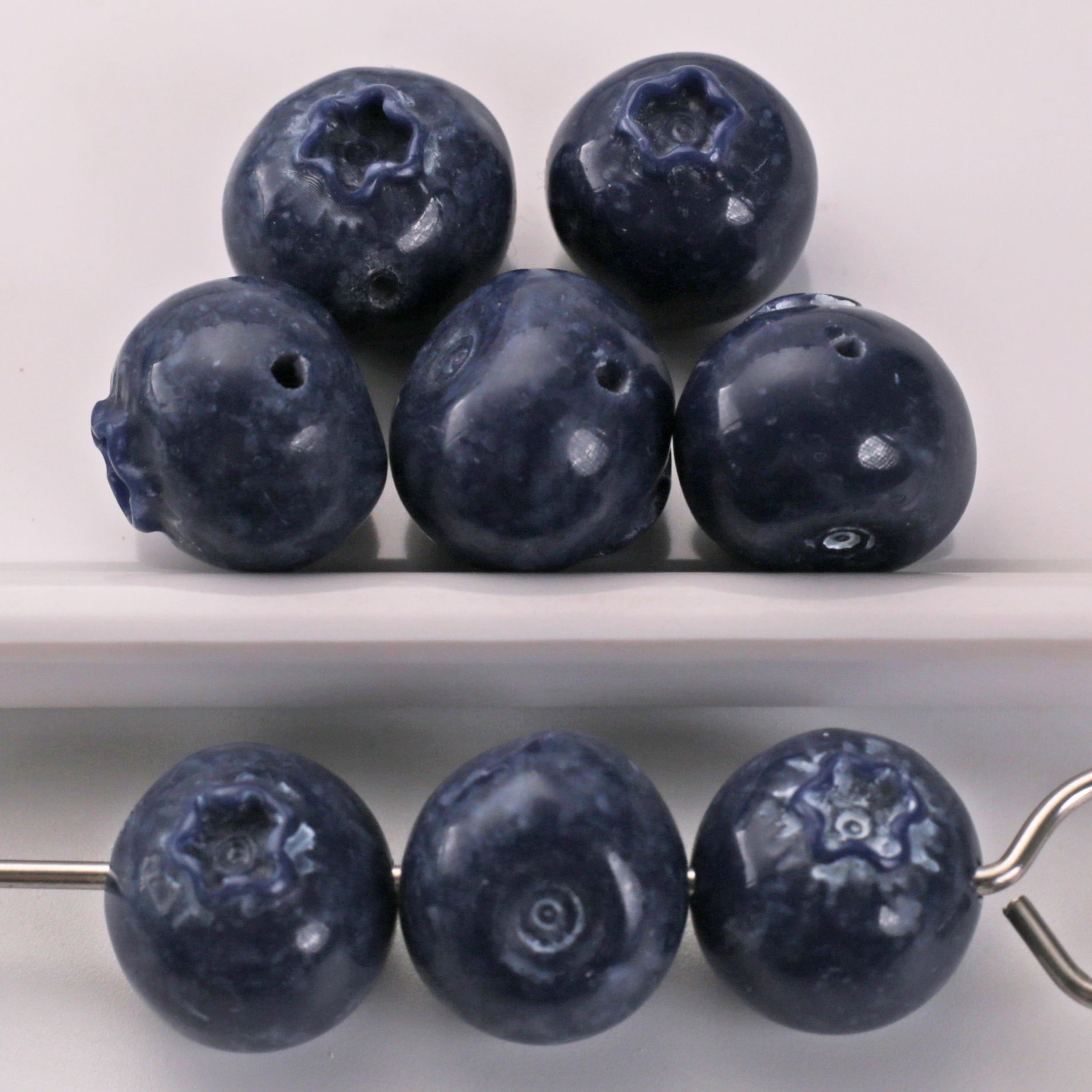 24:Small blueberry [1.8mm through hole]