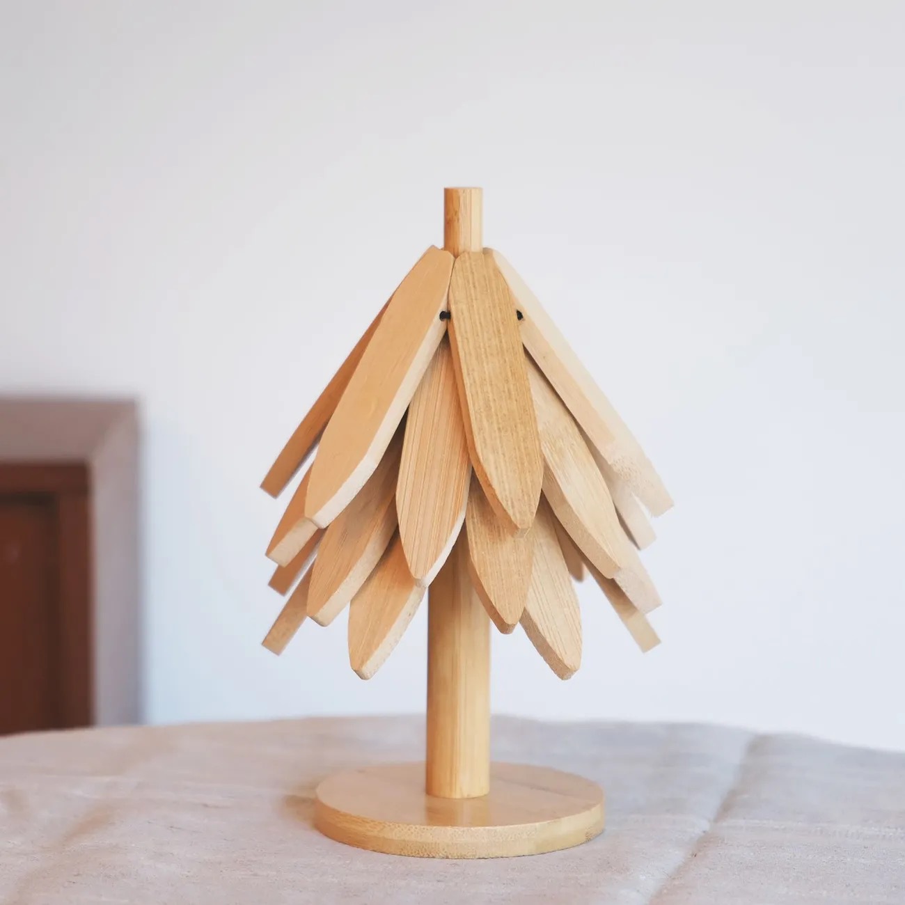 Willow leaf style wood color four layers