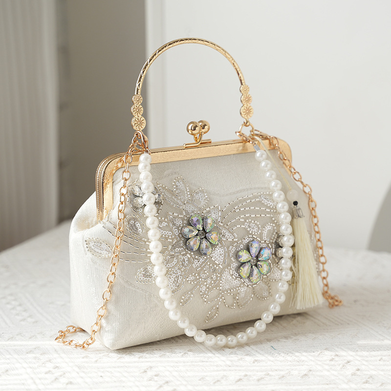 Off-white with pearls and chain