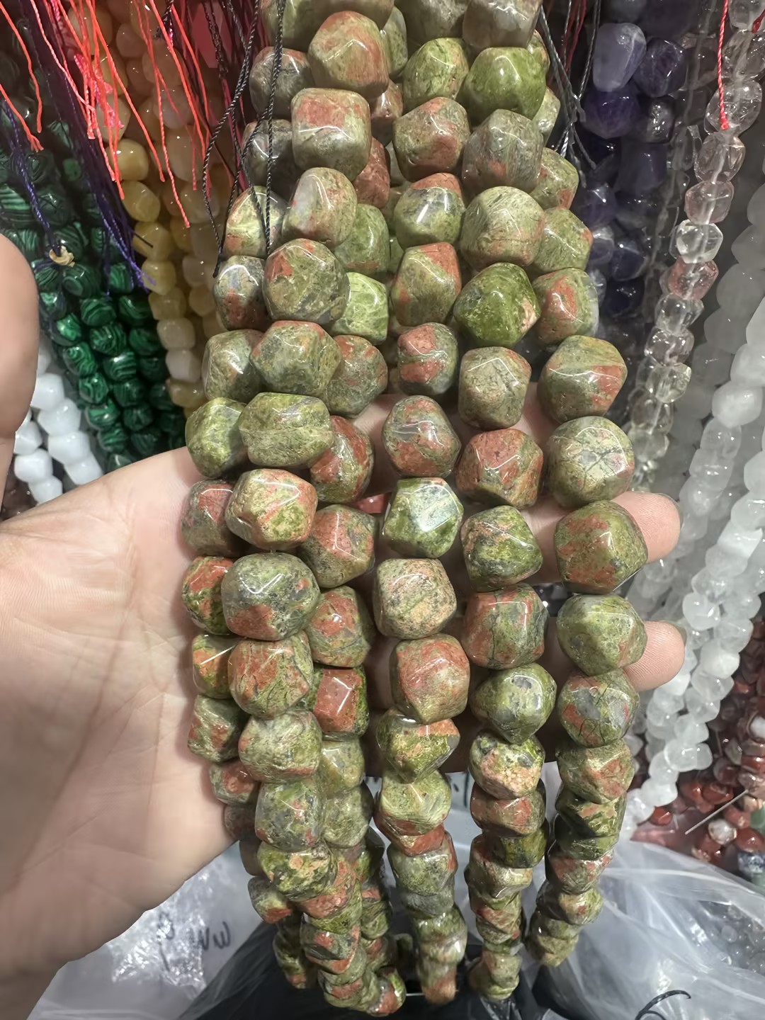 9:Unakite