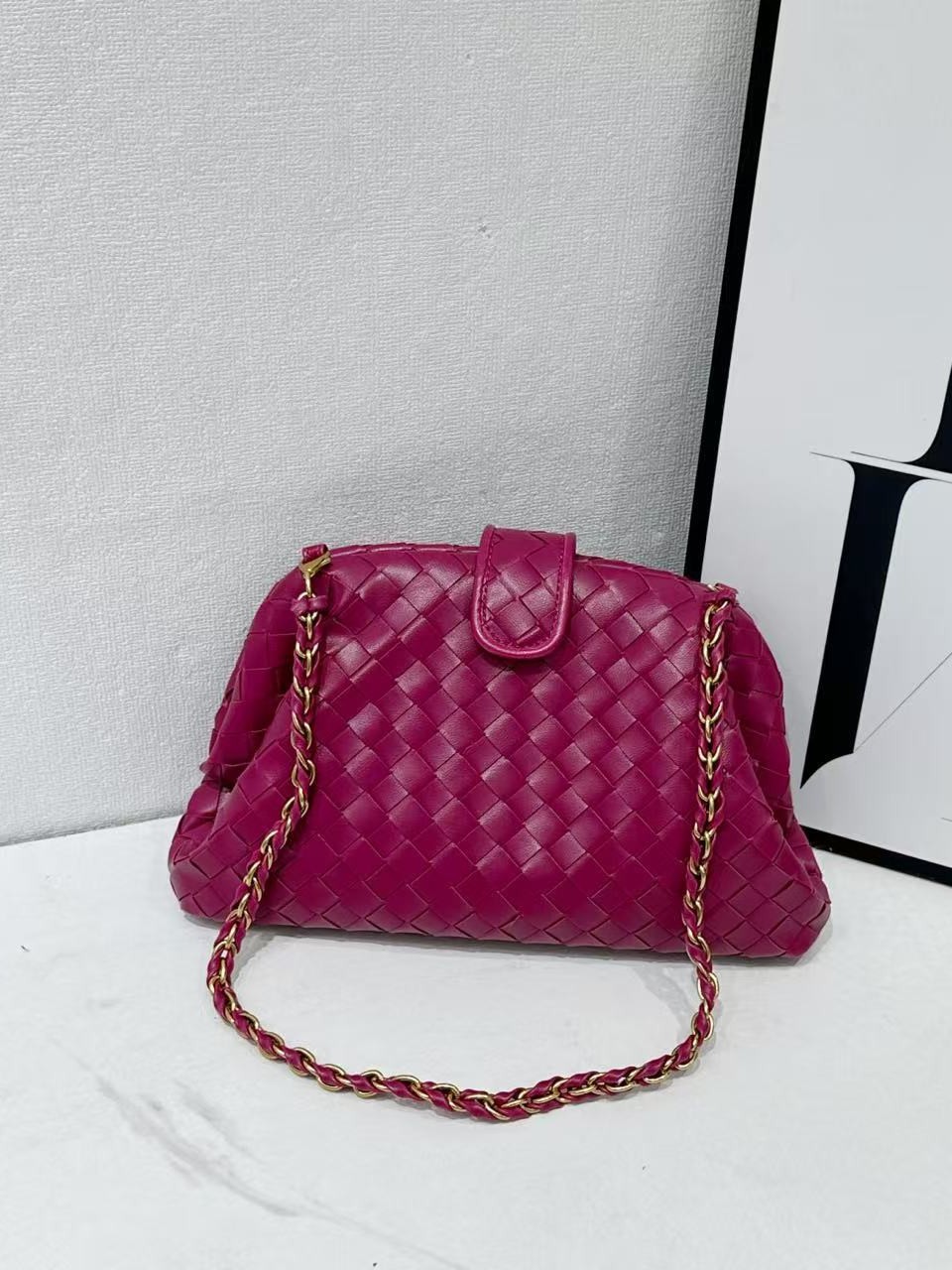 Plum red