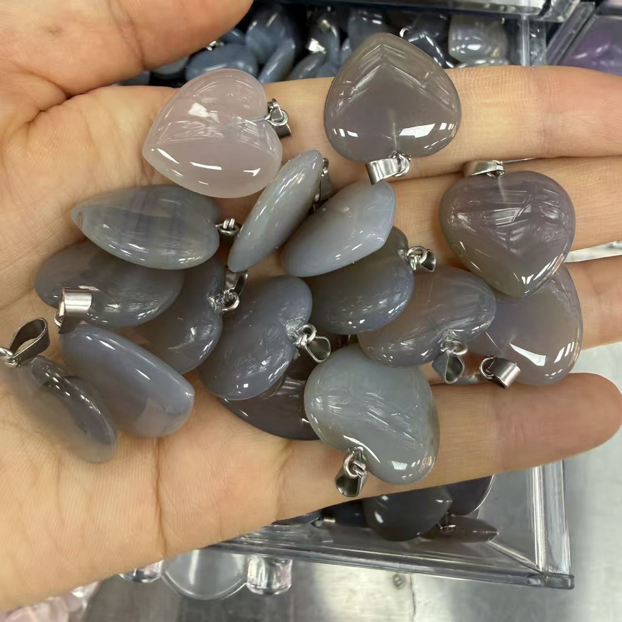 40:Gray agate