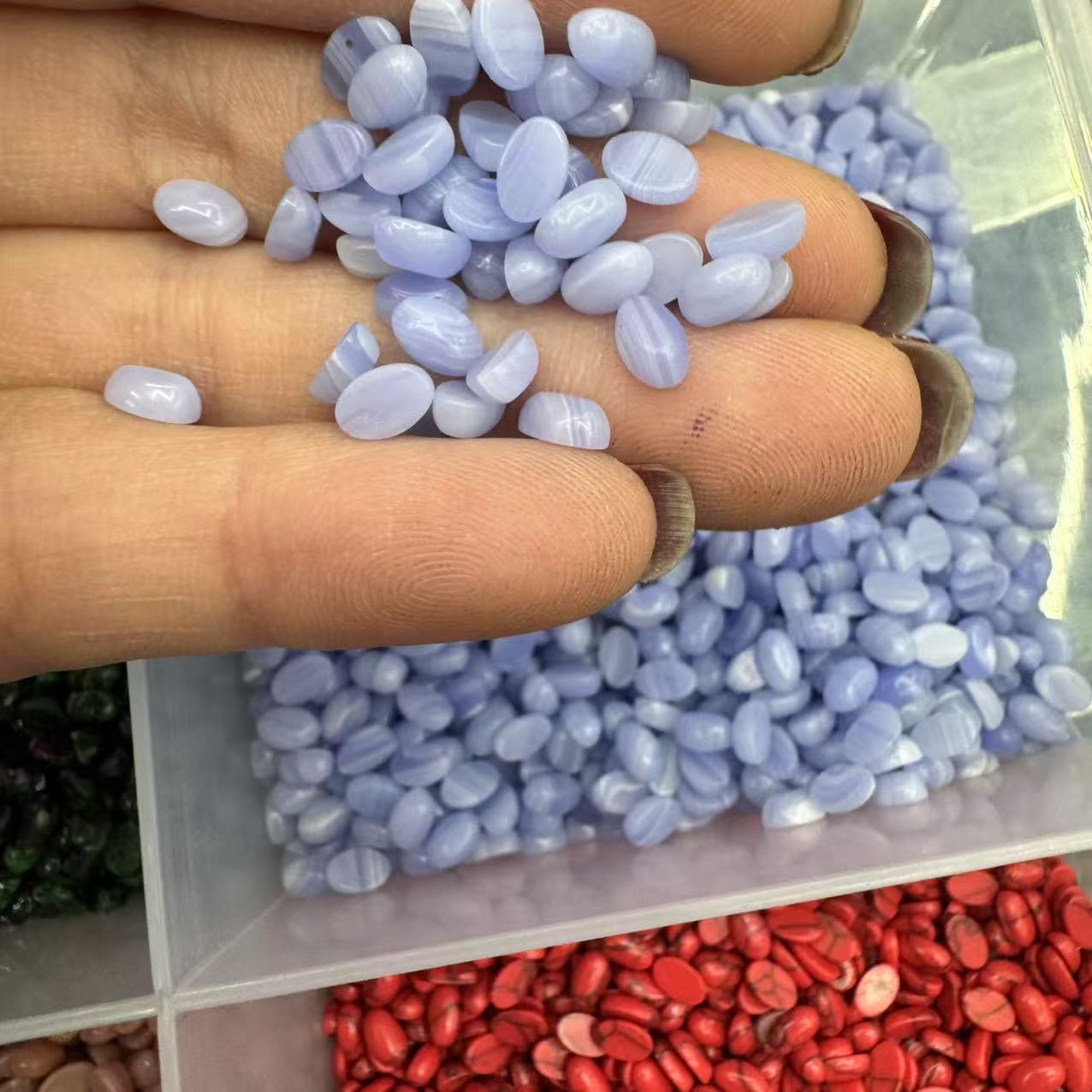 30:Purple agate 4*6mm