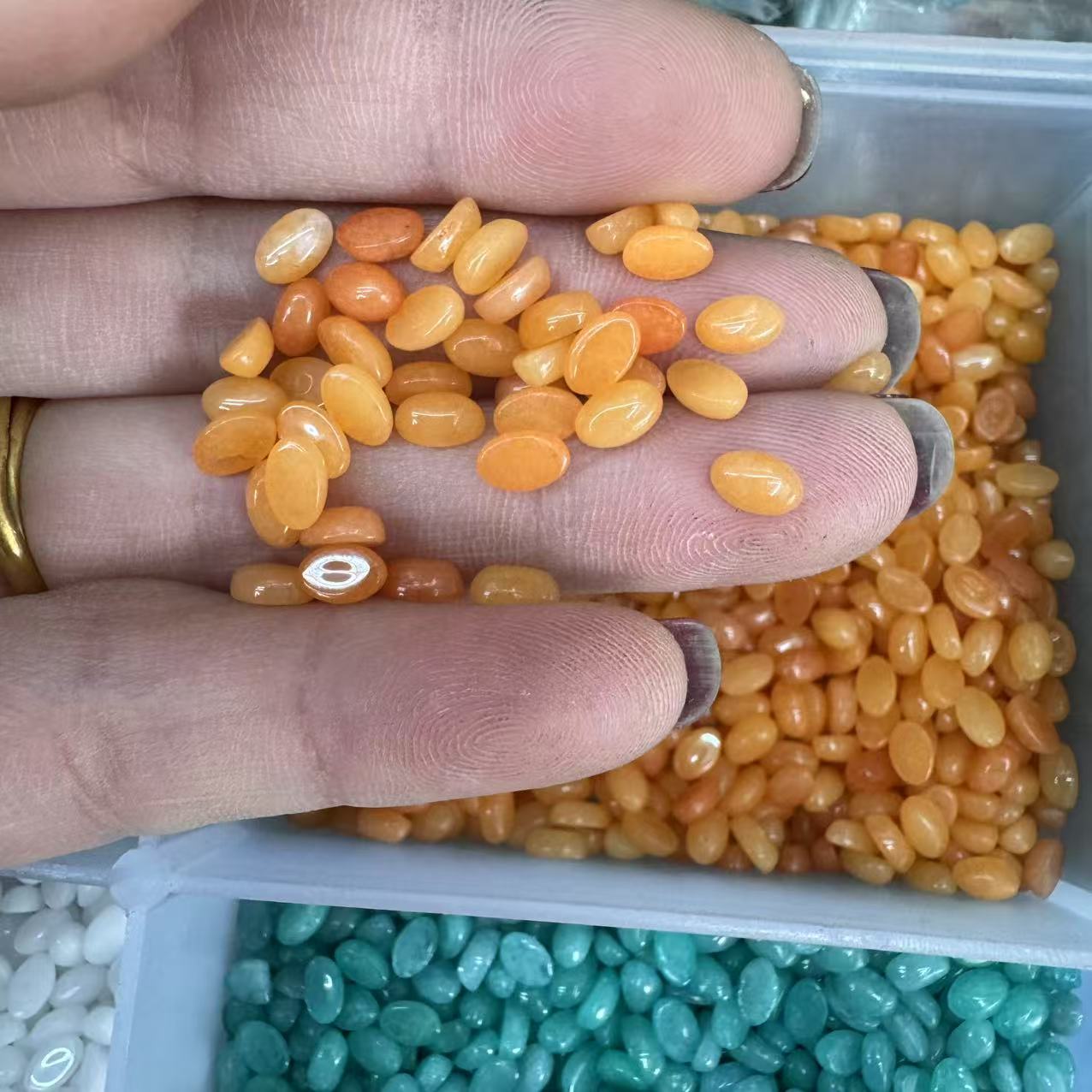 52:Light orange jade